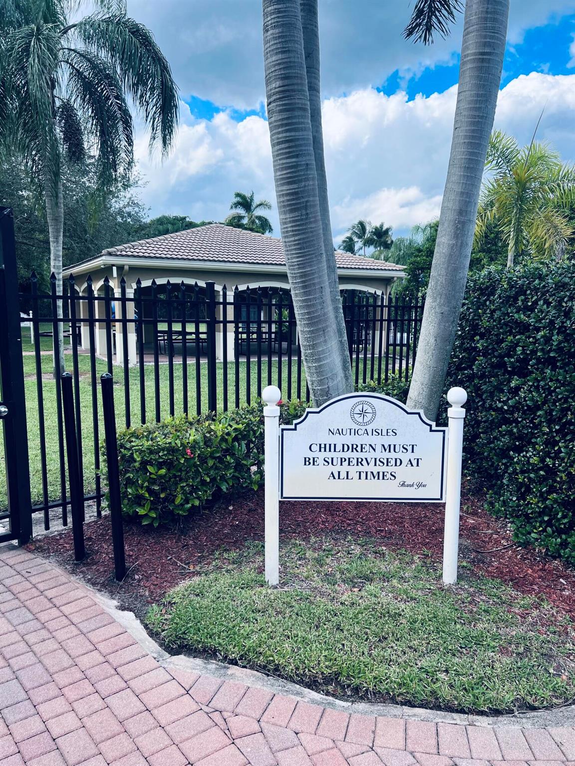 NAUTICA ISLES 4 - Residential