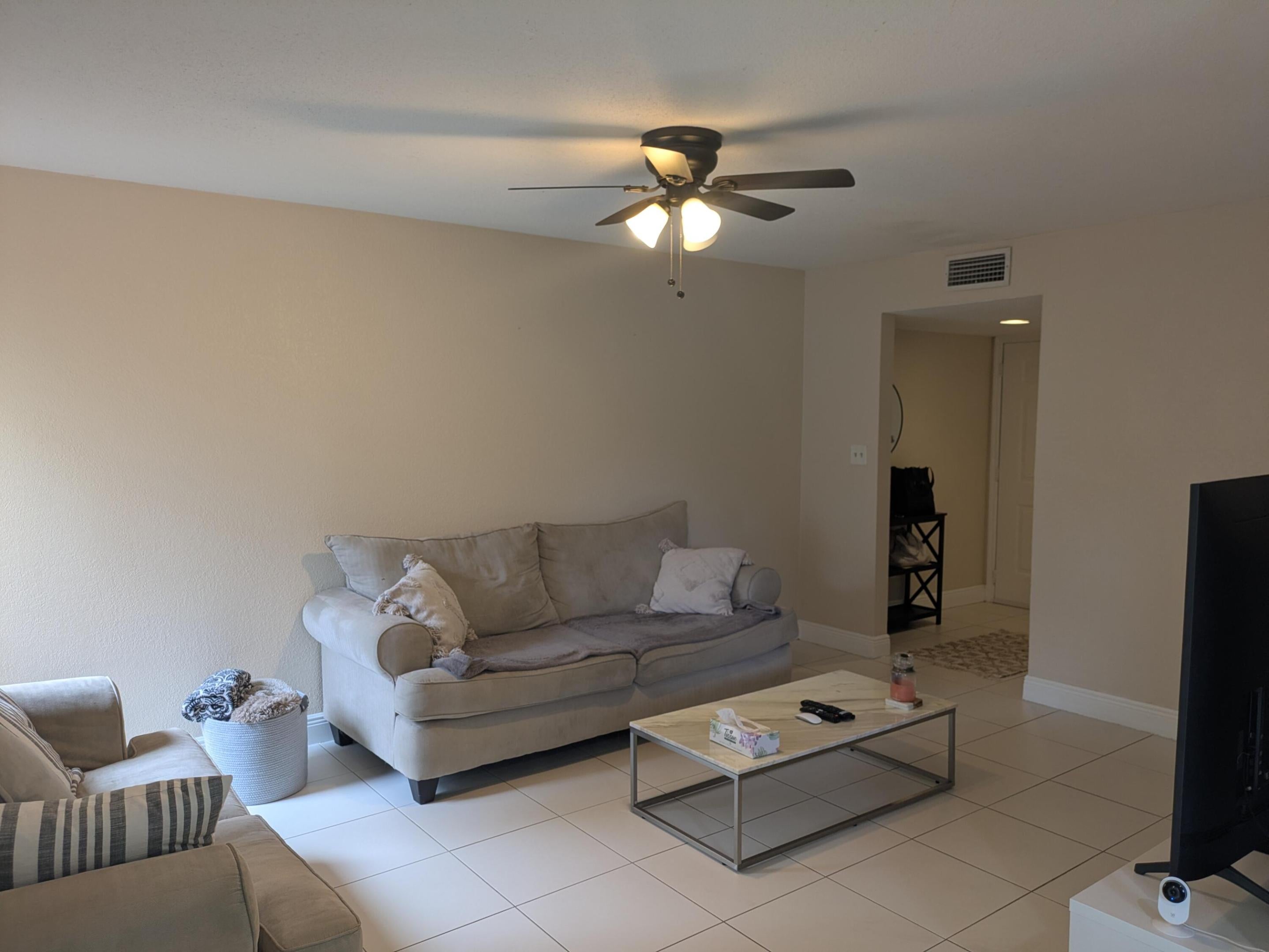915 RIVERSIDE Drive 511