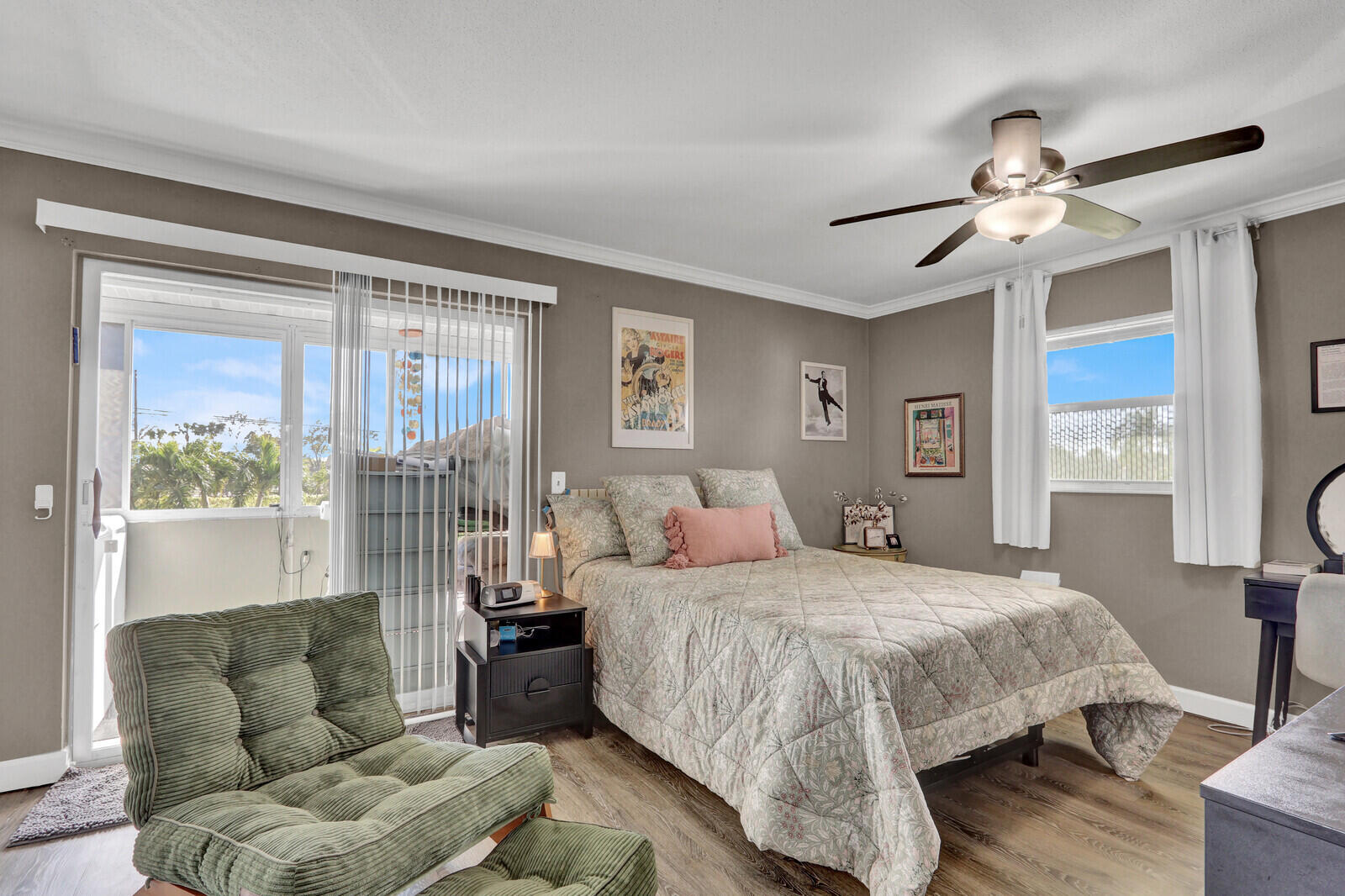 KINGS POINT FLANDERS CONDOS - Residential