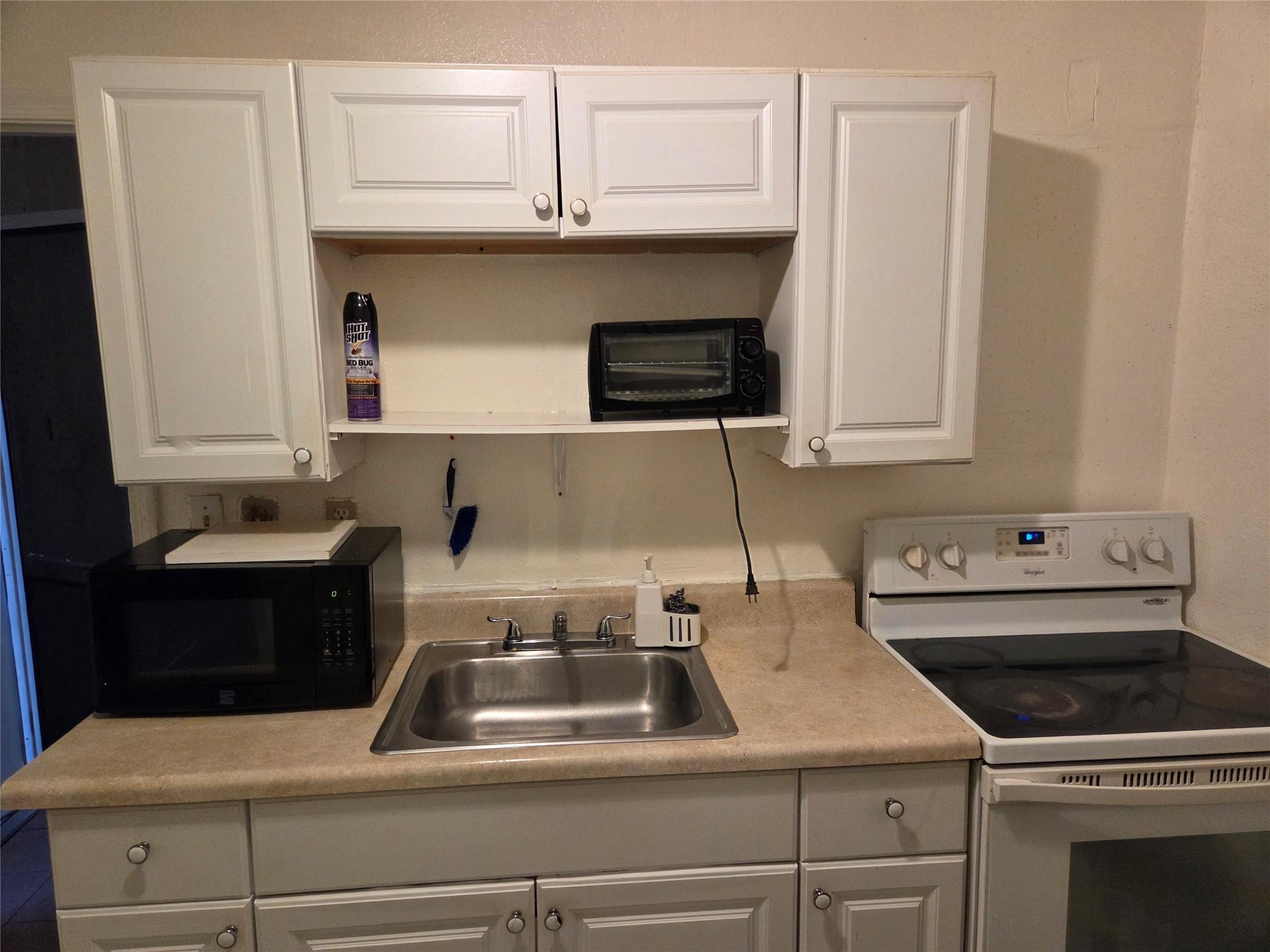 North Lauderdale Village - Residential Lease