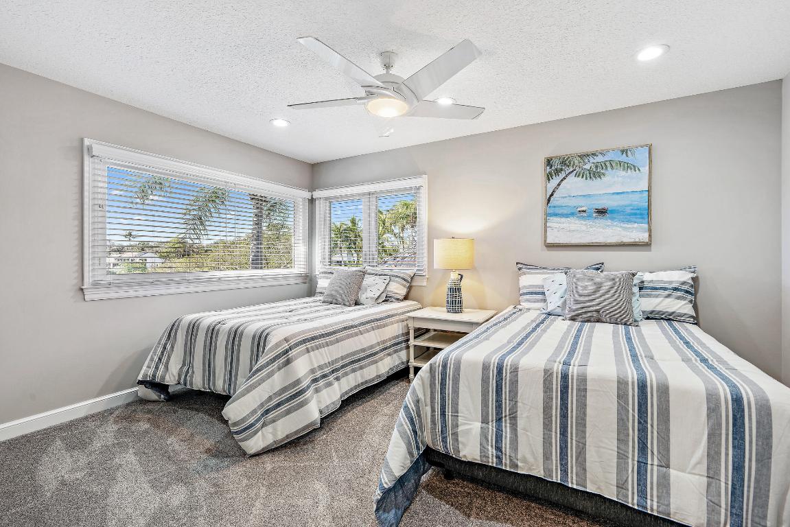 RIVER RIDGE HOMEOWNER ASSOCIATION INC - Residential Lease