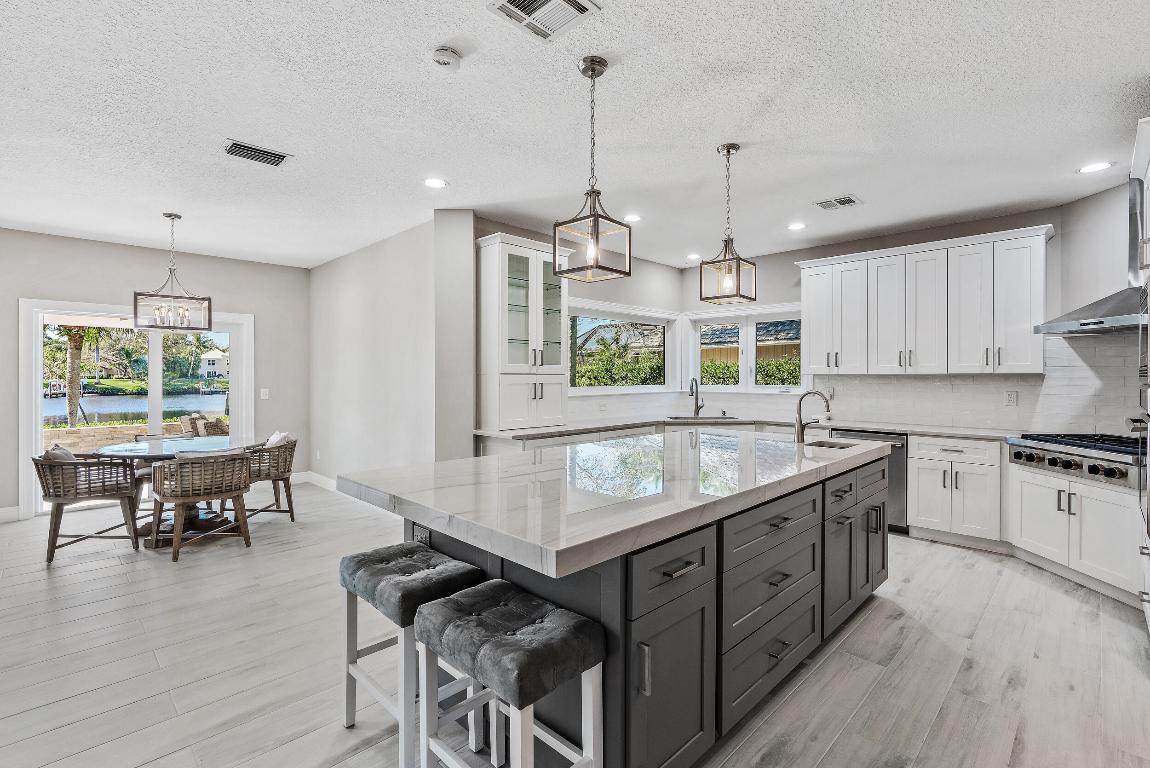 RIVER RIDGE HOMEOWNER ASSOCIATION INC - Residential Lease