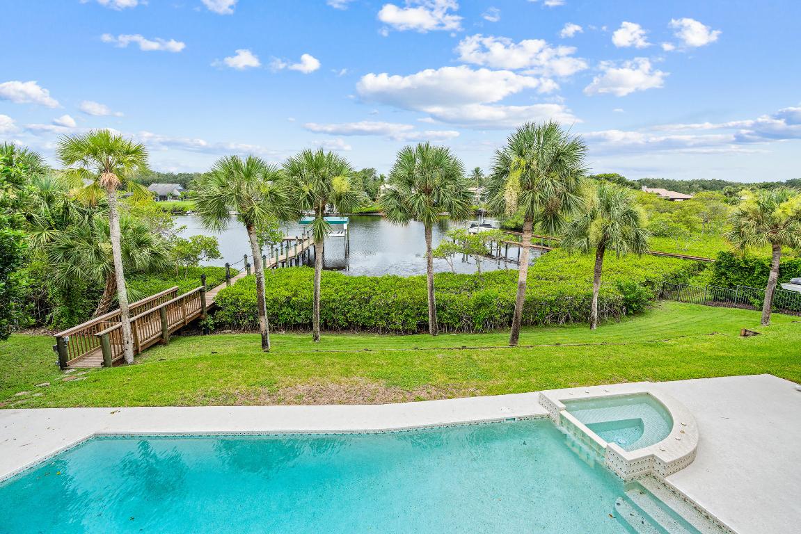 RIVER RIDGE HOMEOWNER ASSOCIATION INC - Residential Lease