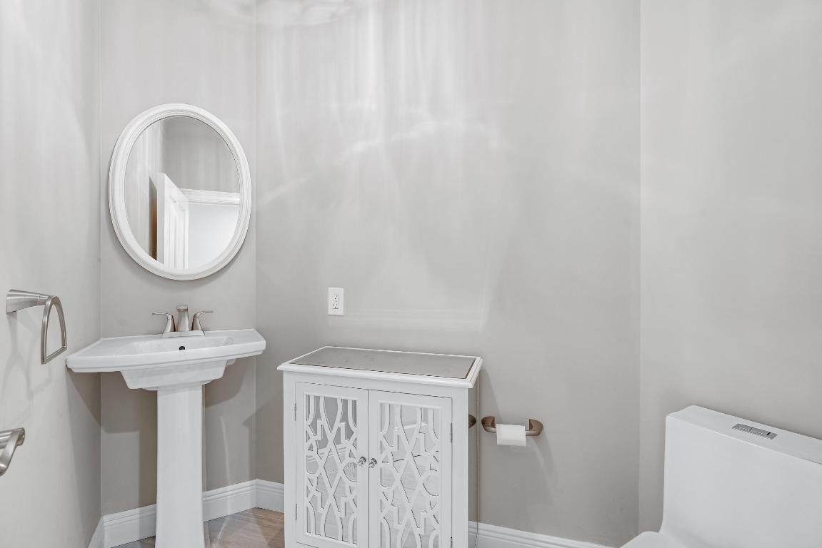 RIVER RIDGE HOMEOWNER ASSOCIATION INC - Residential Lease