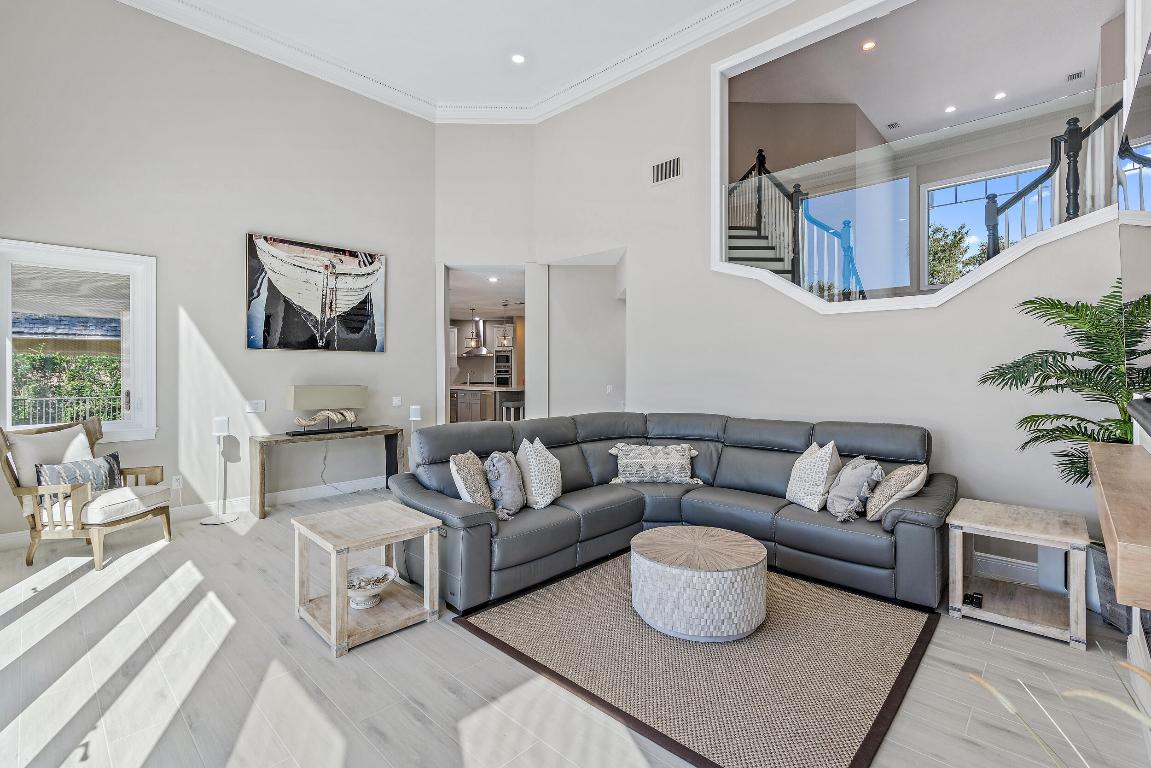 RIVER RIDGE HOMEOWNER ASSOCIATION INC - Residential Lease