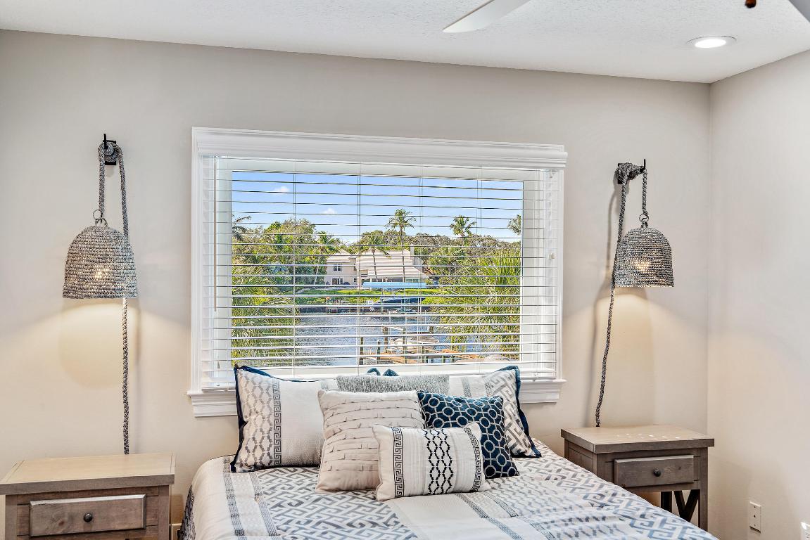 RIVER RIDGE HOMEOWNER ASSOCIATION INC - Residential Lease