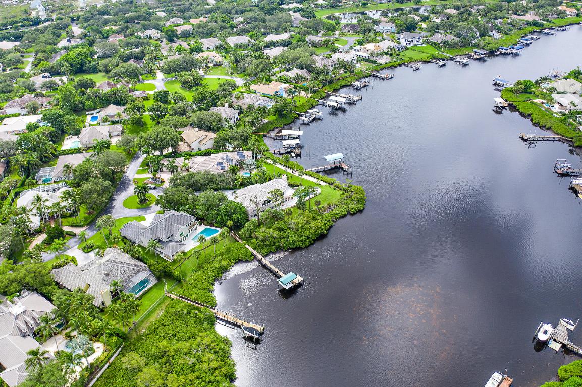 RIVER RIDGE HOMEOWNER ASSOCIATION INC - Residential Lease