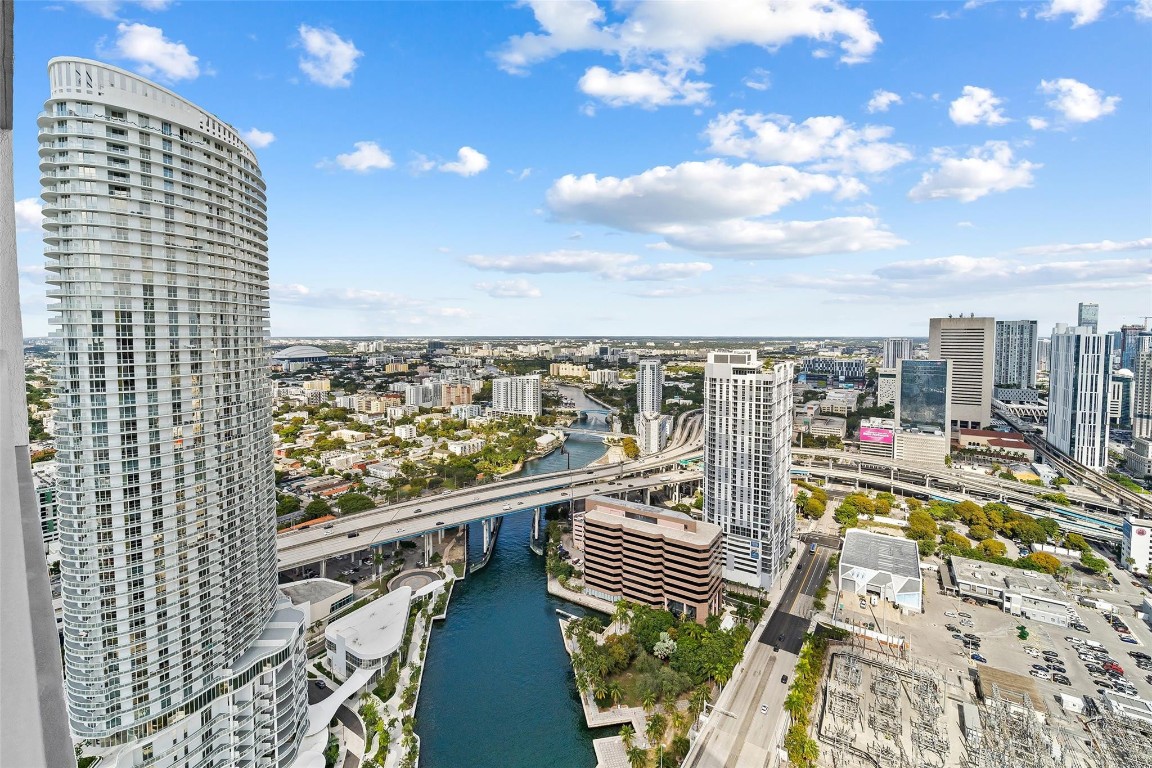 Latitude on the River - Residential