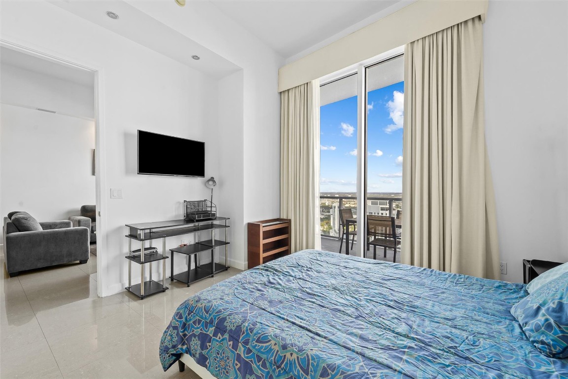 Latitude on the River - Residential