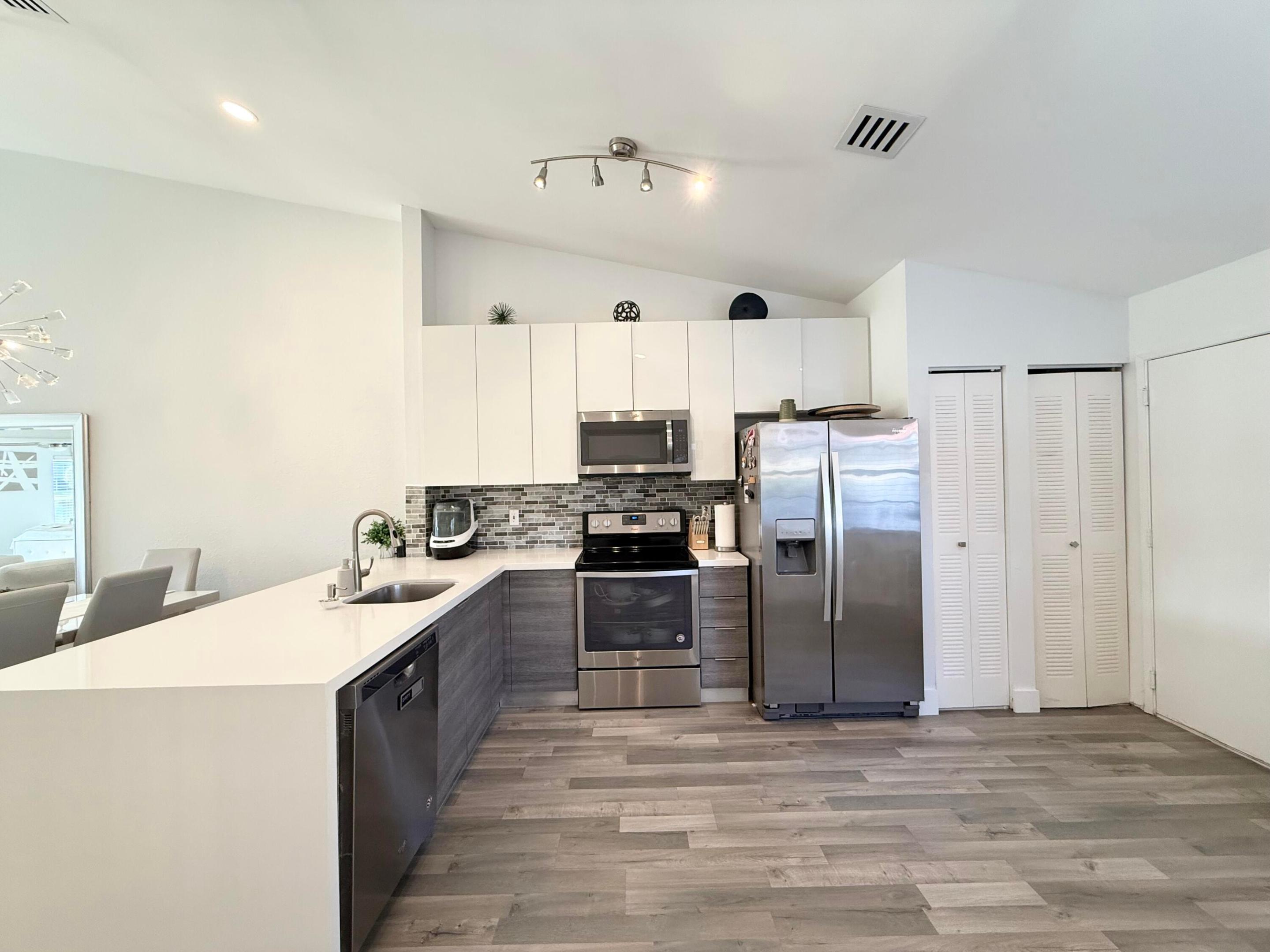 WATERWAYS AT DELRAY PH 2, PH 3 - Residential