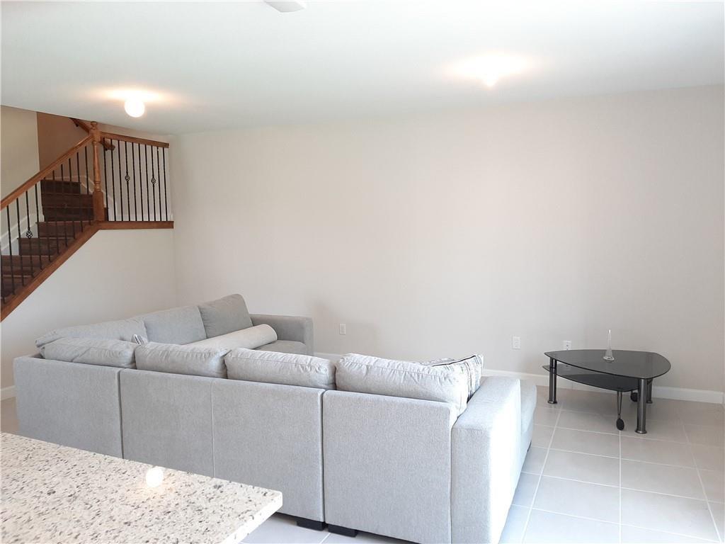 Flavor Pict Twnhms PUD - Residential Lease