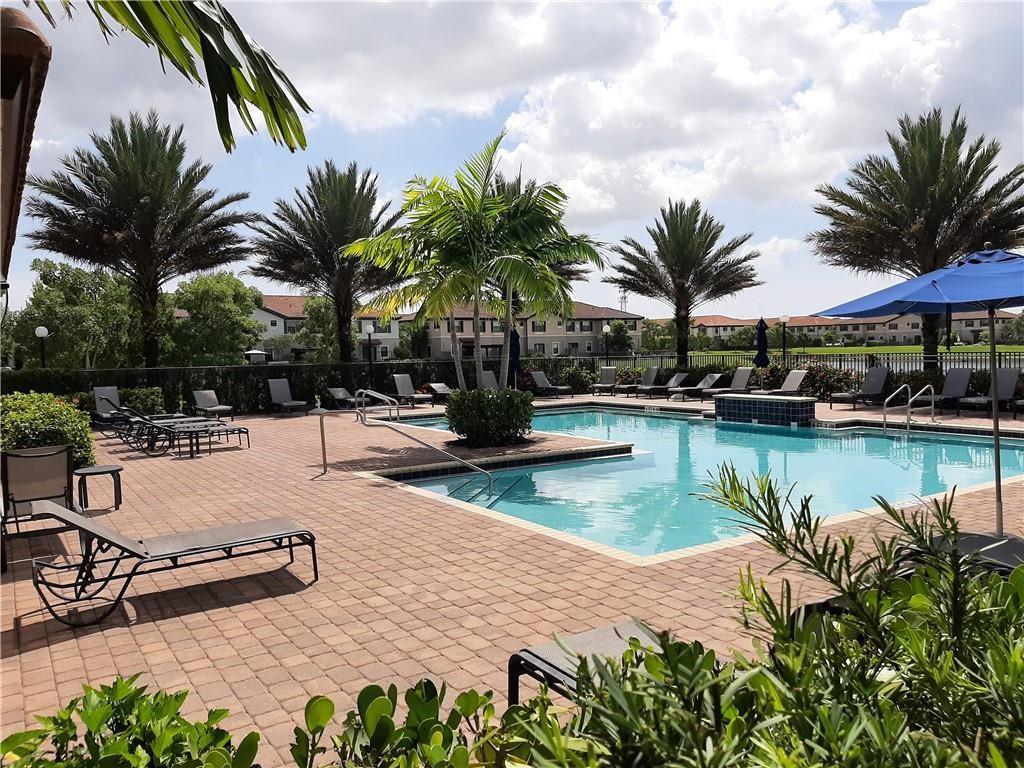 Flavor Pict Twnhms PUD - Residential Lease