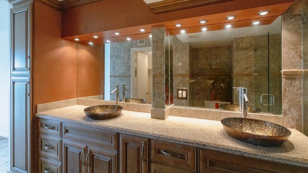 NORTH BEACH CONDO - Residential