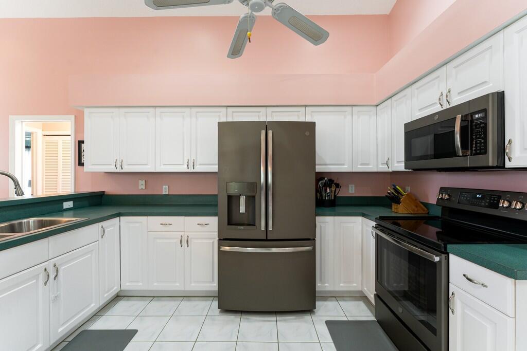 JENSEN PARK ESTATES PHASES THREE A THREE B FOU - Residential