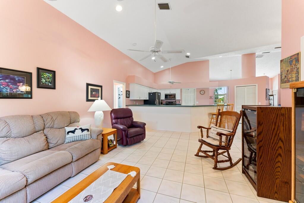 JENSEN PARK ESTATES PHASES THREE A THREE B FOU - Residential