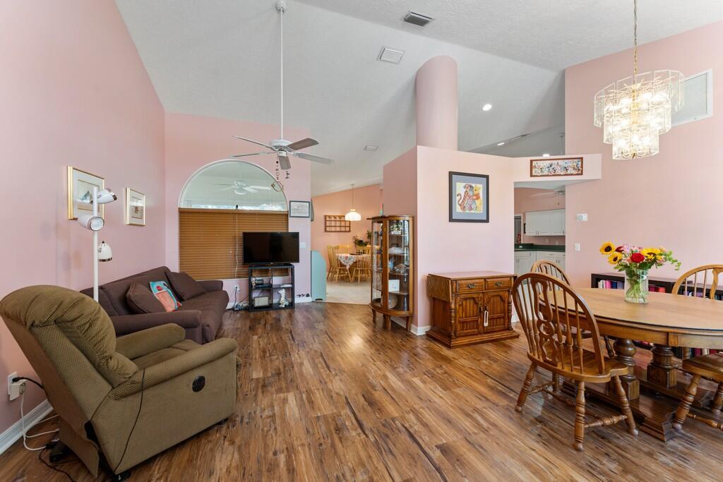 JENSEN PARK ESTATES PHASES THREE A THREE B FOU - Residential