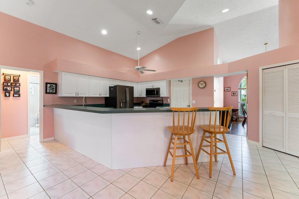 JENSEN PARK ESTATES PHASES THREE A THREE B FOU - Residential