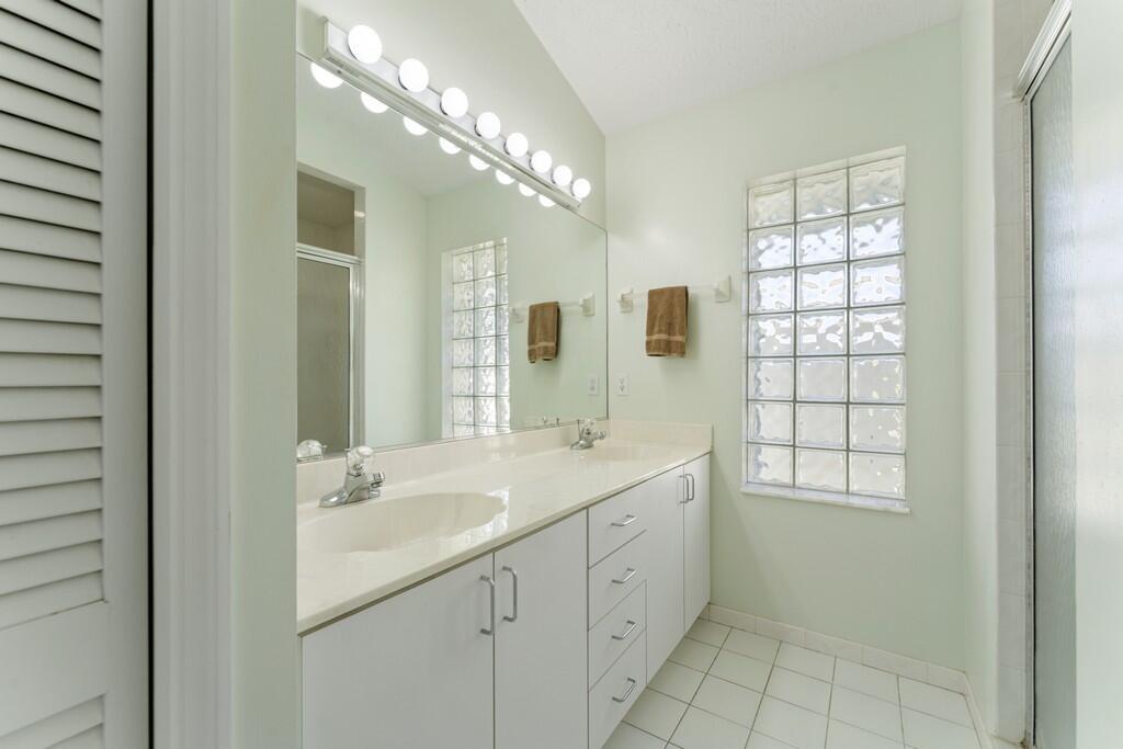 JENSEN PARK ESTATES PHASES THREE A THREE B FOU - Residential