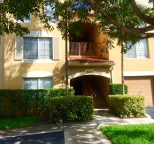 EMERALD ISLE AT LAGUNA LAKES CONDO - Residential