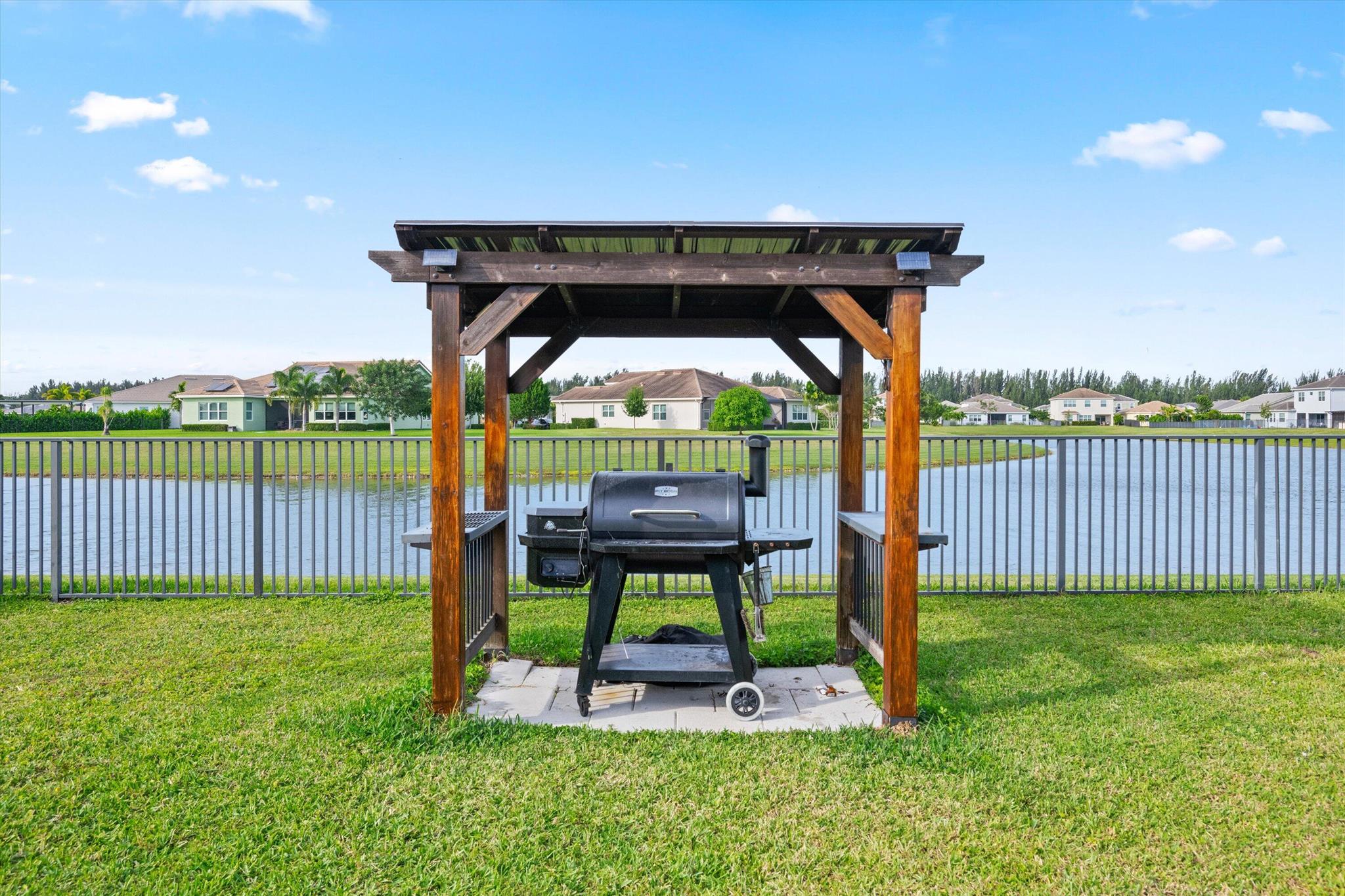 MEADOWS OF WESTLAKE - Residential