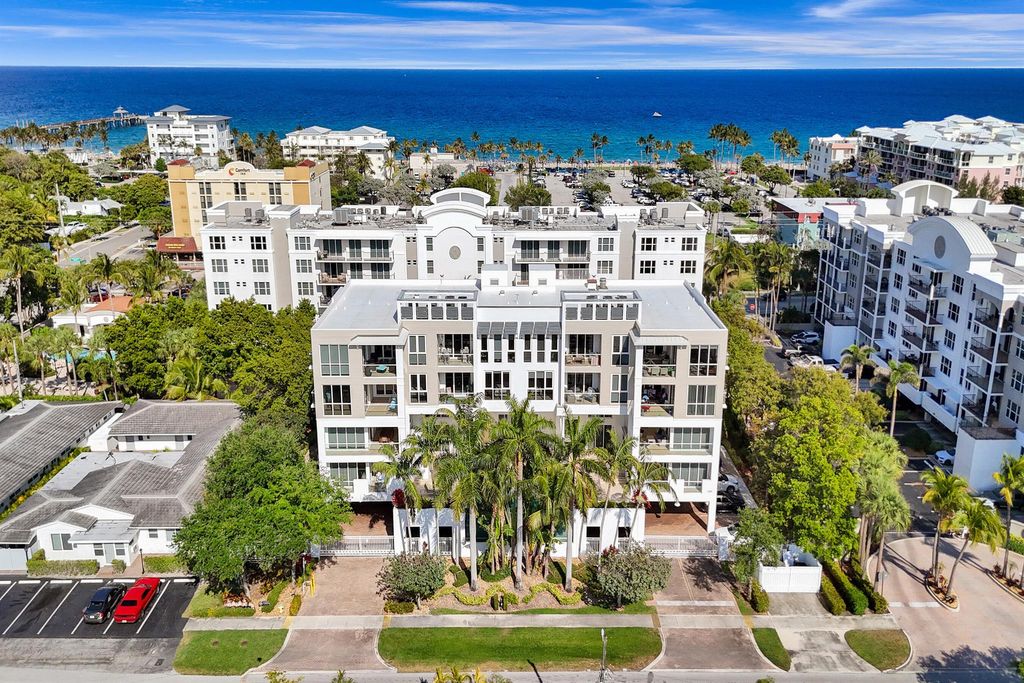 Photo of 120 SE 19th Avenue #501, Deerfield Beach, FL 33441 (MLS # R11081446)