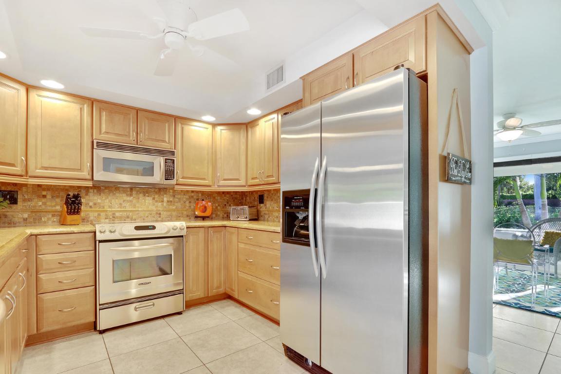 BOCA VILLAS HEIGHTS - Residential Lease