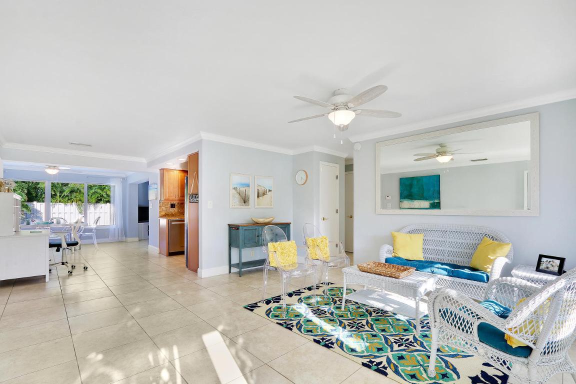 BOCA VILLAS HEIGHTS - Residential Lease