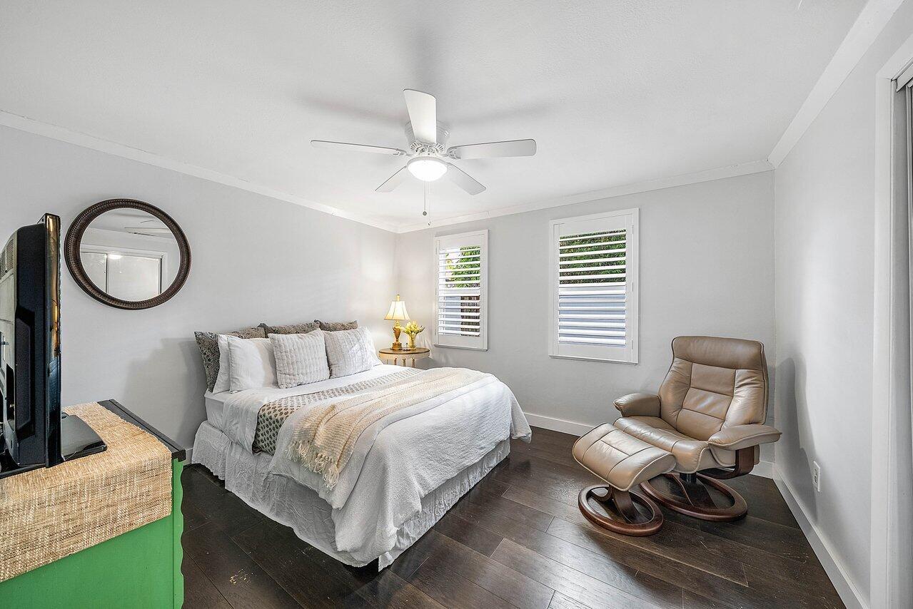 LAKESIDE GARDENS - Residential