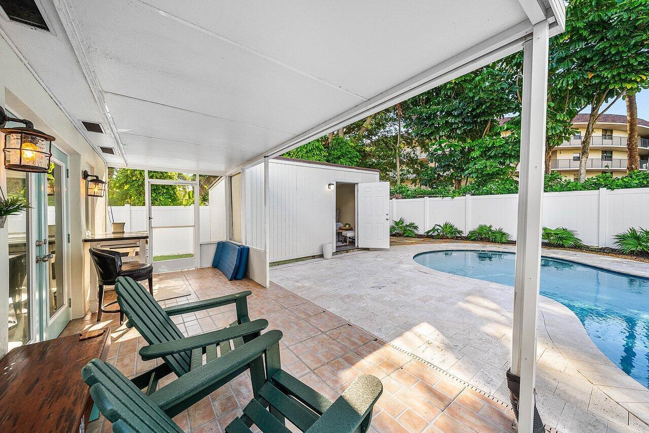 LAKESIDE GARDENS - Residential