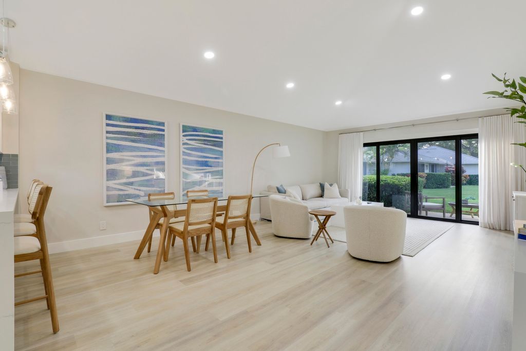 Photo of 523 Club Drive, Palm Beach Gardens, FL 33418 (MLS # B26001706)