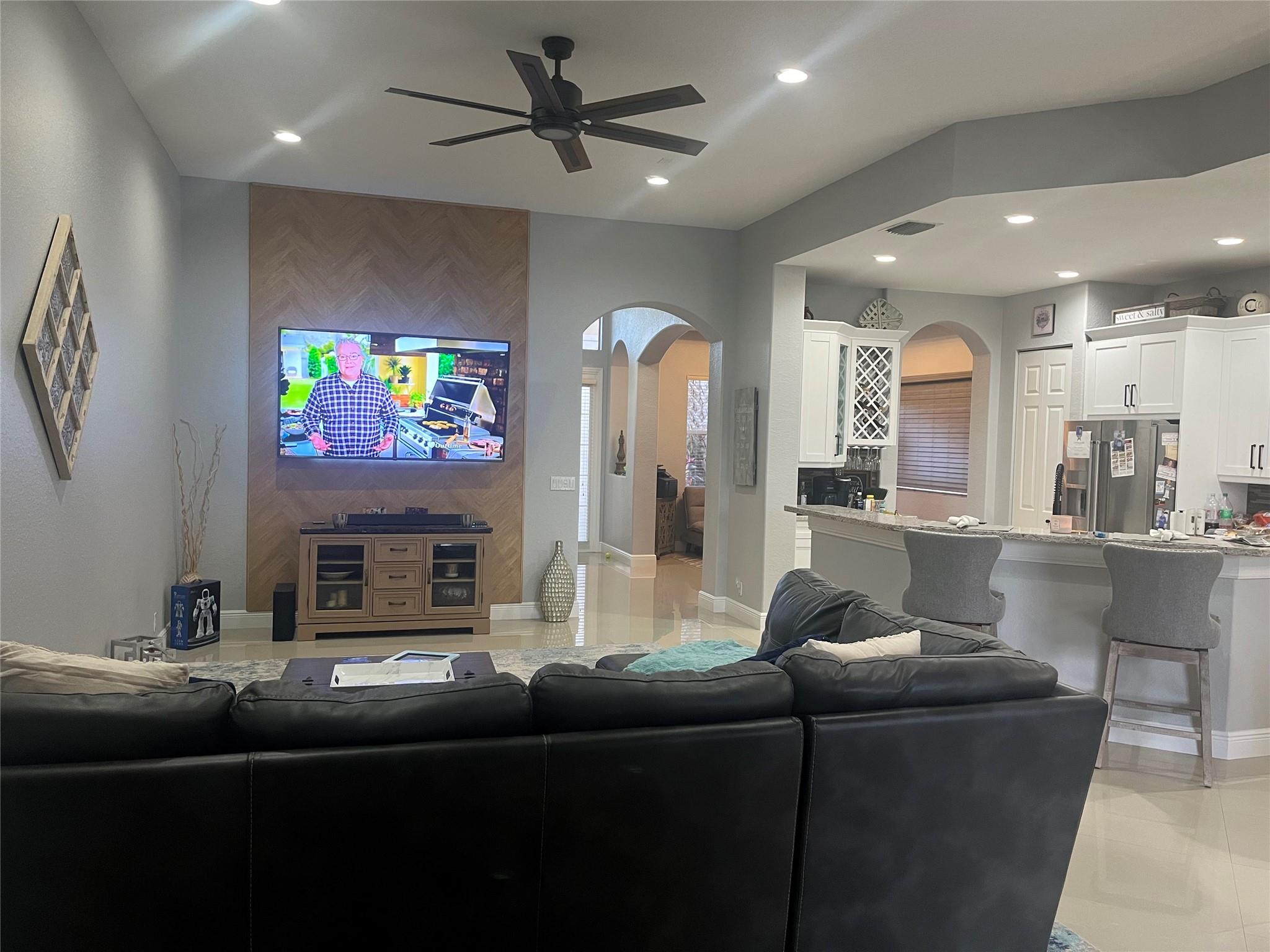 Heron Bay Central 171-23 - Residential Lease