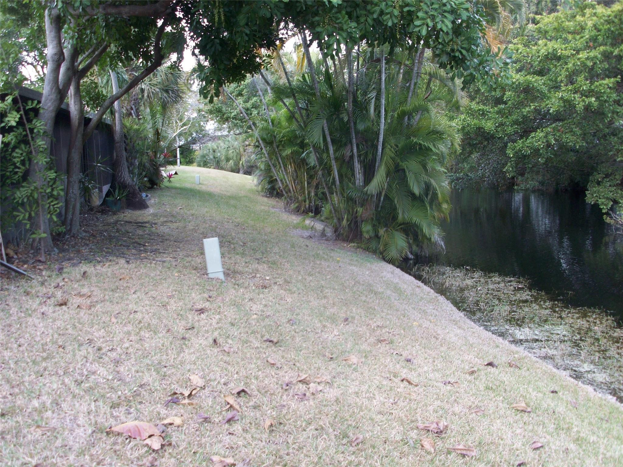 HEFTLER TOWNHOUSES AT RED - Residential