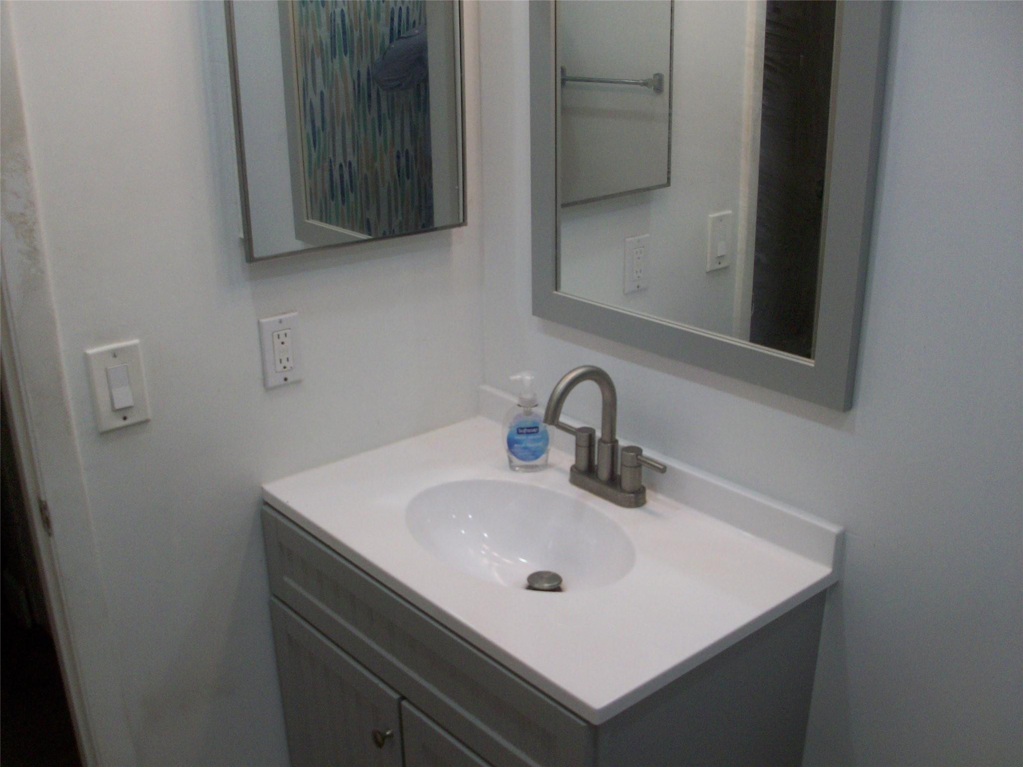 HEFTLER TOWNHOUSES AT RED - Residential