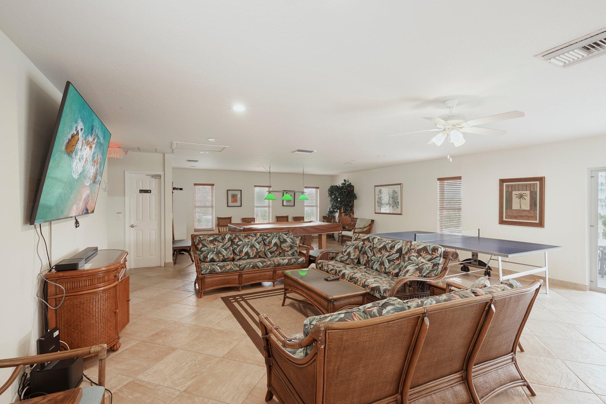 QUEENS COVE HOUSE CONDO - Residential