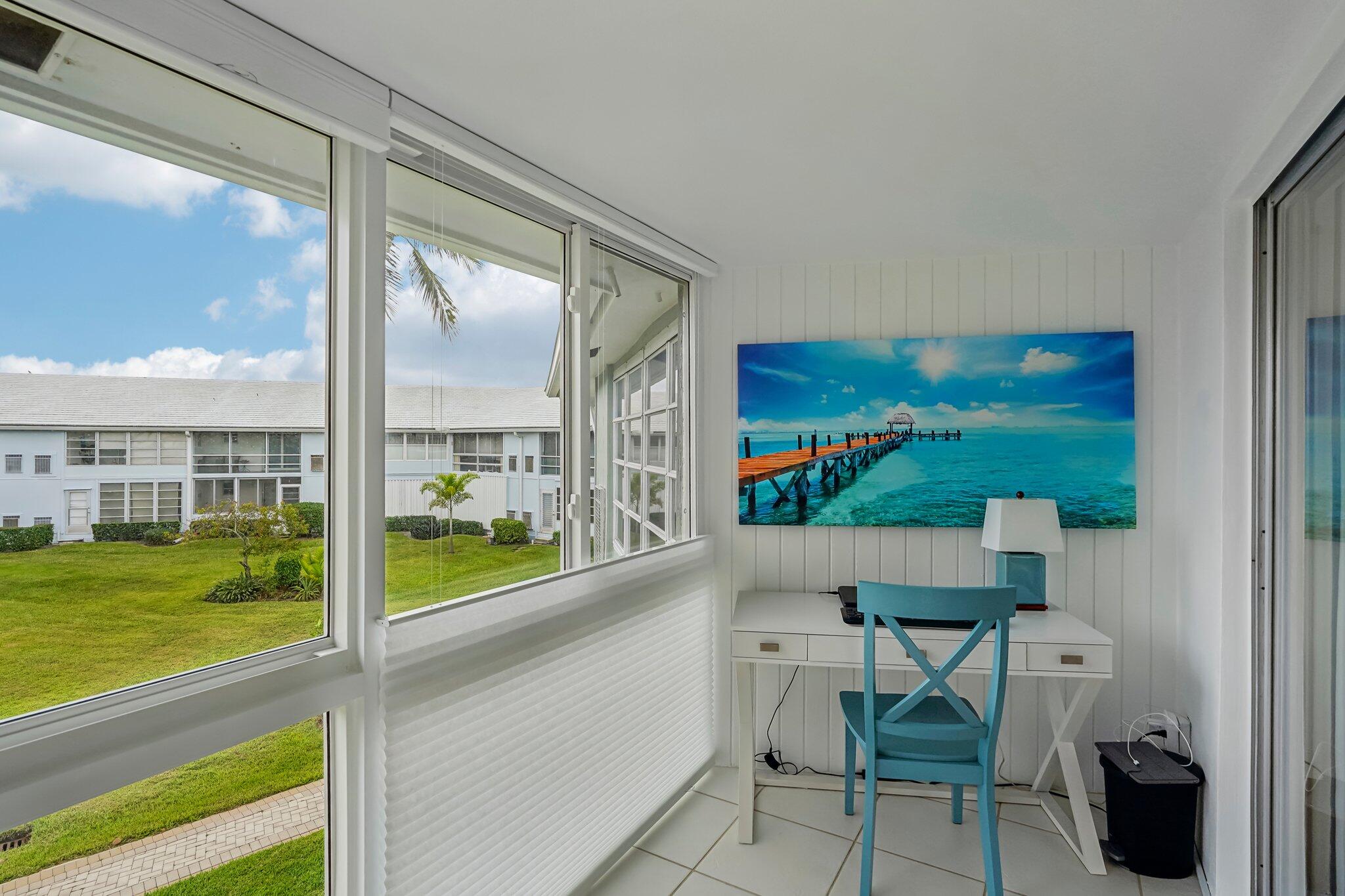 QUEENS COVE HOUSE CONDO - Residential