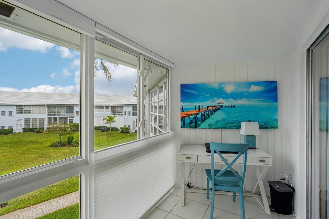 QUEENS COVE HOUSE ,CROWN COLONY, CROWN COLONY CLUB - Residential