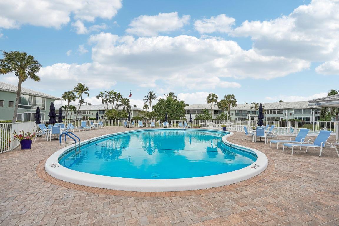 QUEENS COVE HOUSE ,CROWN COLONY, CROWN COLONY CLUB - Residential