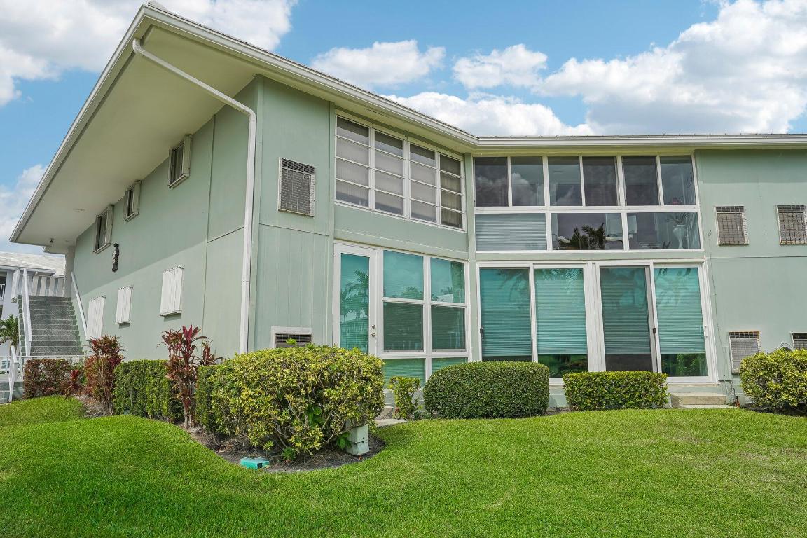 QUEENS COVE HOUSE ,CROWN COLONY, CROWN COLONY CLUB - Residential