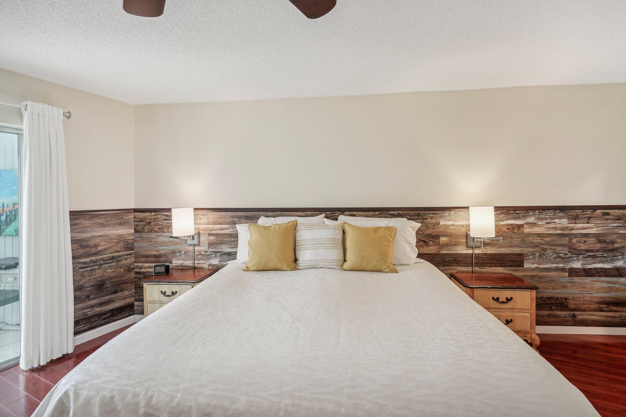 QUEENS COVE HOUSE CONDO - Residential