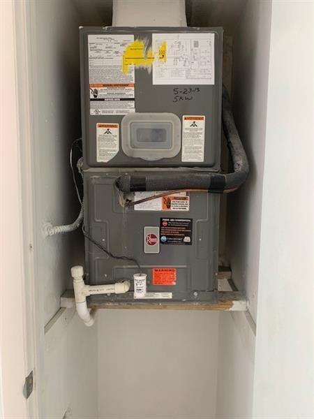 SUNRISE LAKES PHASE 3 - Residential