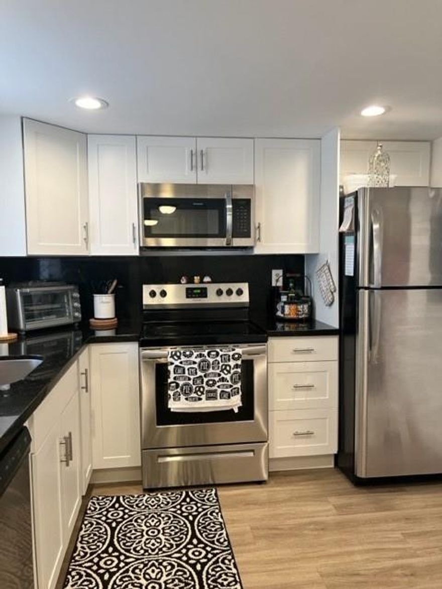 WOW!!!..............COME AND ENJOY THE BEAUTIFUL AND PEACEFUL NATURE VIEW..........ENJOY THE TRANQUILITY OF SUNRISE LAKES PHASE 3, WHERE RETIREMENT IS A PLEASURE...........HAVE THE BENEFIT OF A STATE OF THE ART CLUBHOUSE WITH GOLF..... ADULT COMMUNITY - ALL OCCUPANTS MUST BE 55+ ...... NO RENTALS ALLOWED __________________________________________________________________________________________ WOW!!!..............COME AND ENJOY THE BEAUTIFUL AND PEACEFUL NATURE VIEW.  ENJOY THE TRANQUILITY OF SUNRISE LAKES PHASE 3, WHERE RETIREMENT IS A PLEASURE.    HAVE THE BENEFIT OF A STATE OF THE ART CLUBHOUSE WITH GOLF...........................................................................................................................