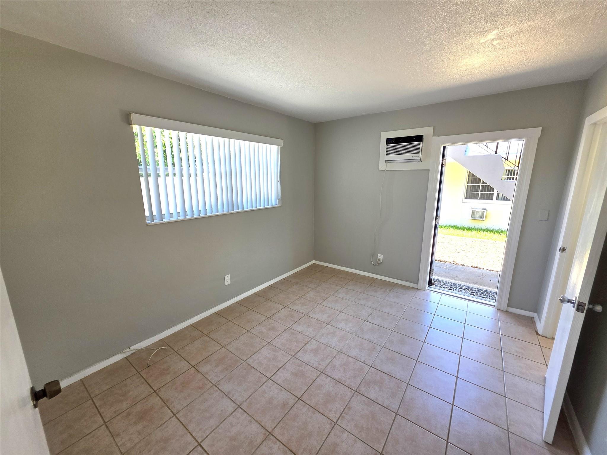 Ocean Ridge 27-45 B - Residential Lease