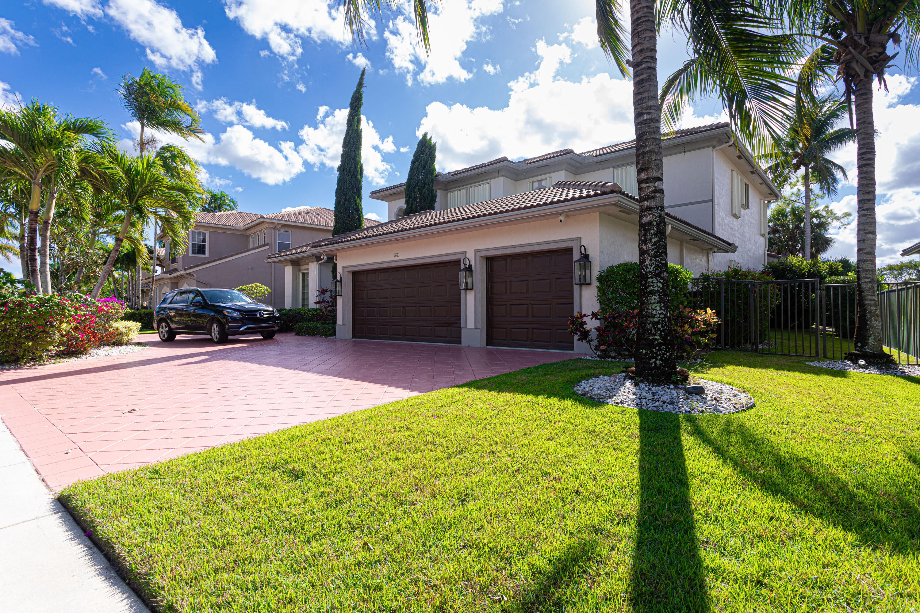 1811 WALDORF Drive