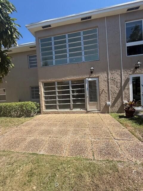 Tiny photo for 13924 VÃ­a Flora, Delray Beach, FL 33484 (MLS # B26028496)