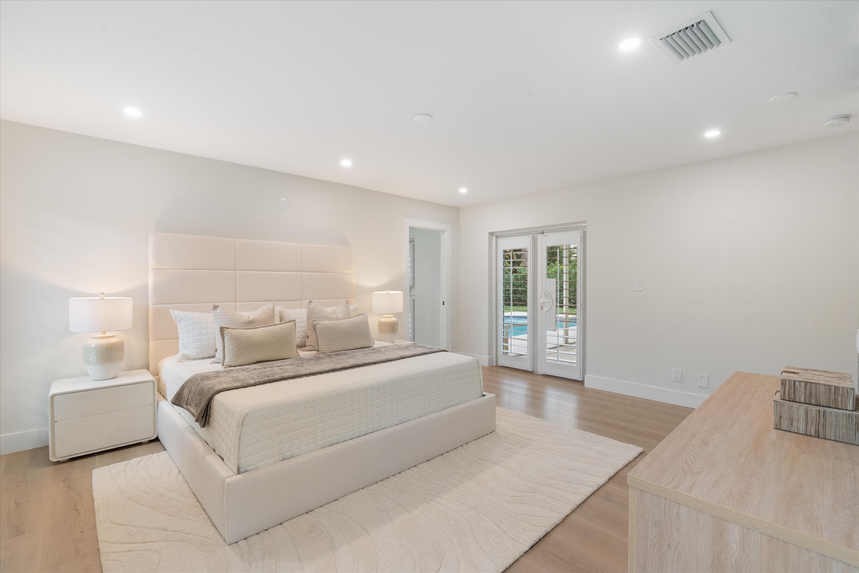 HILLSBORO PARK - Residential