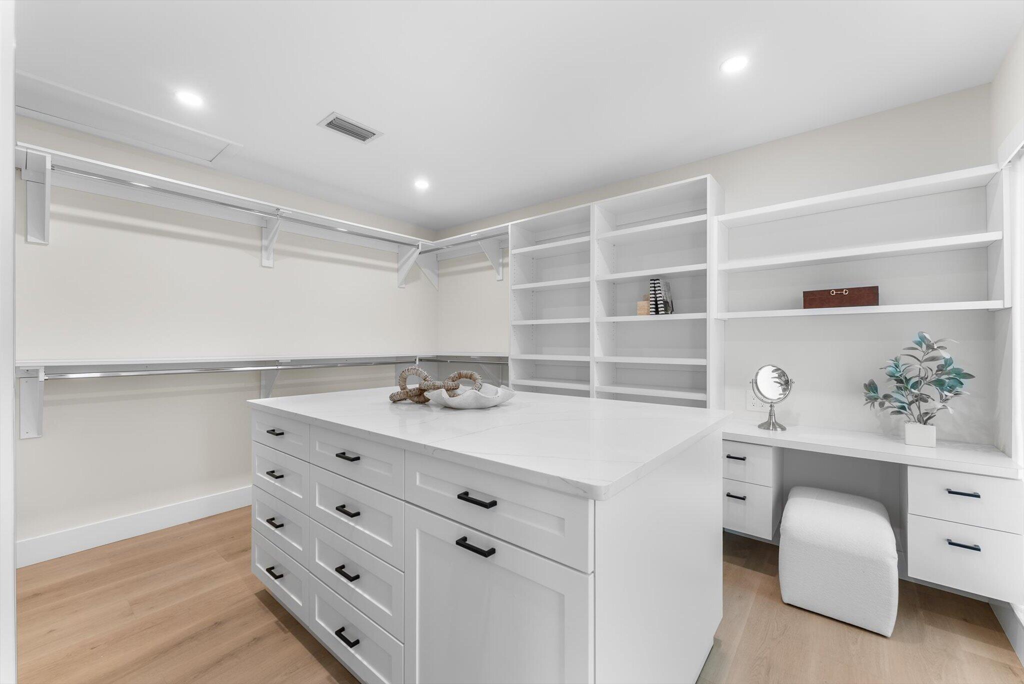 HILLSBORO PARK - Residential