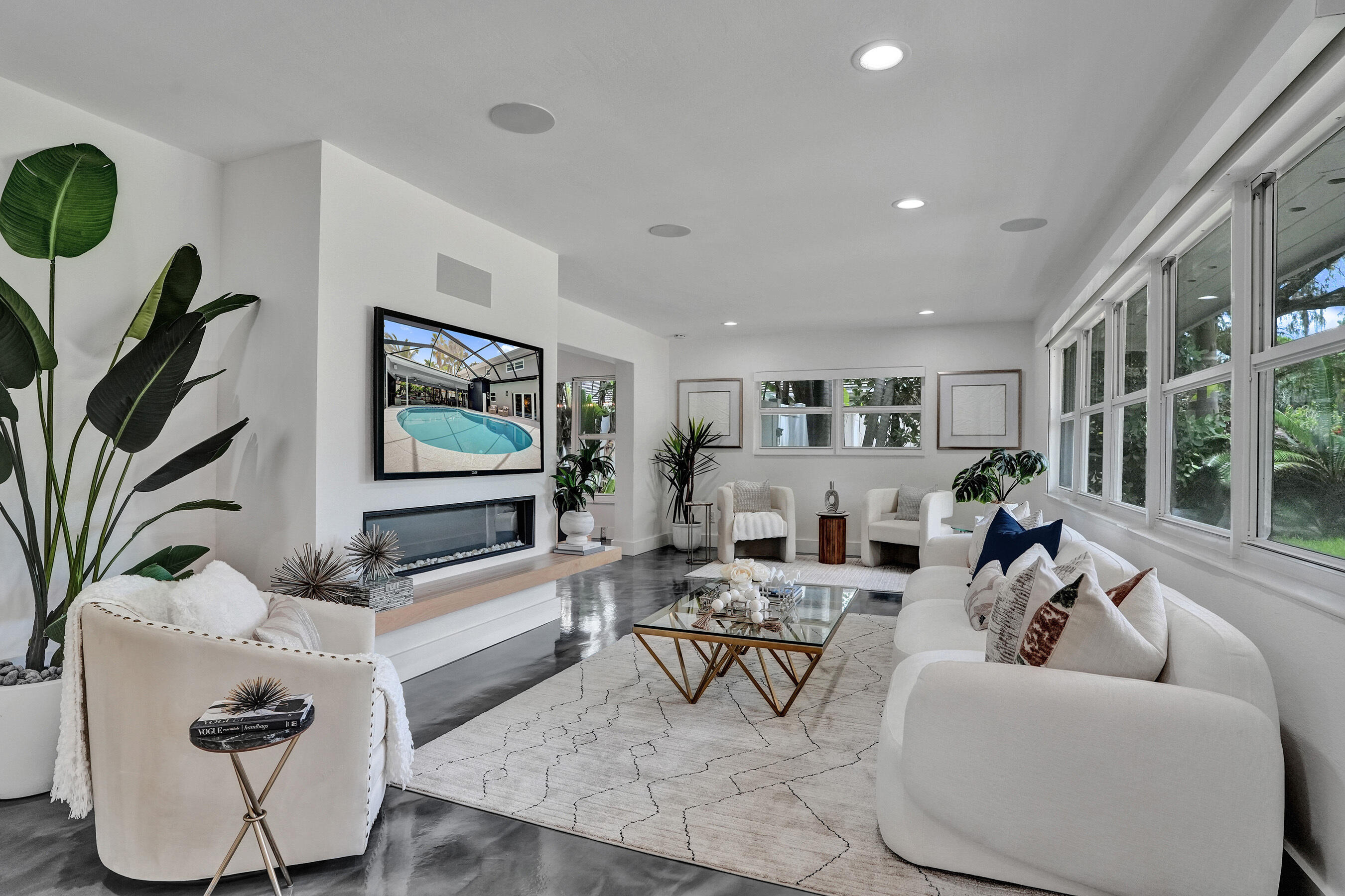351 NW 32nd Court