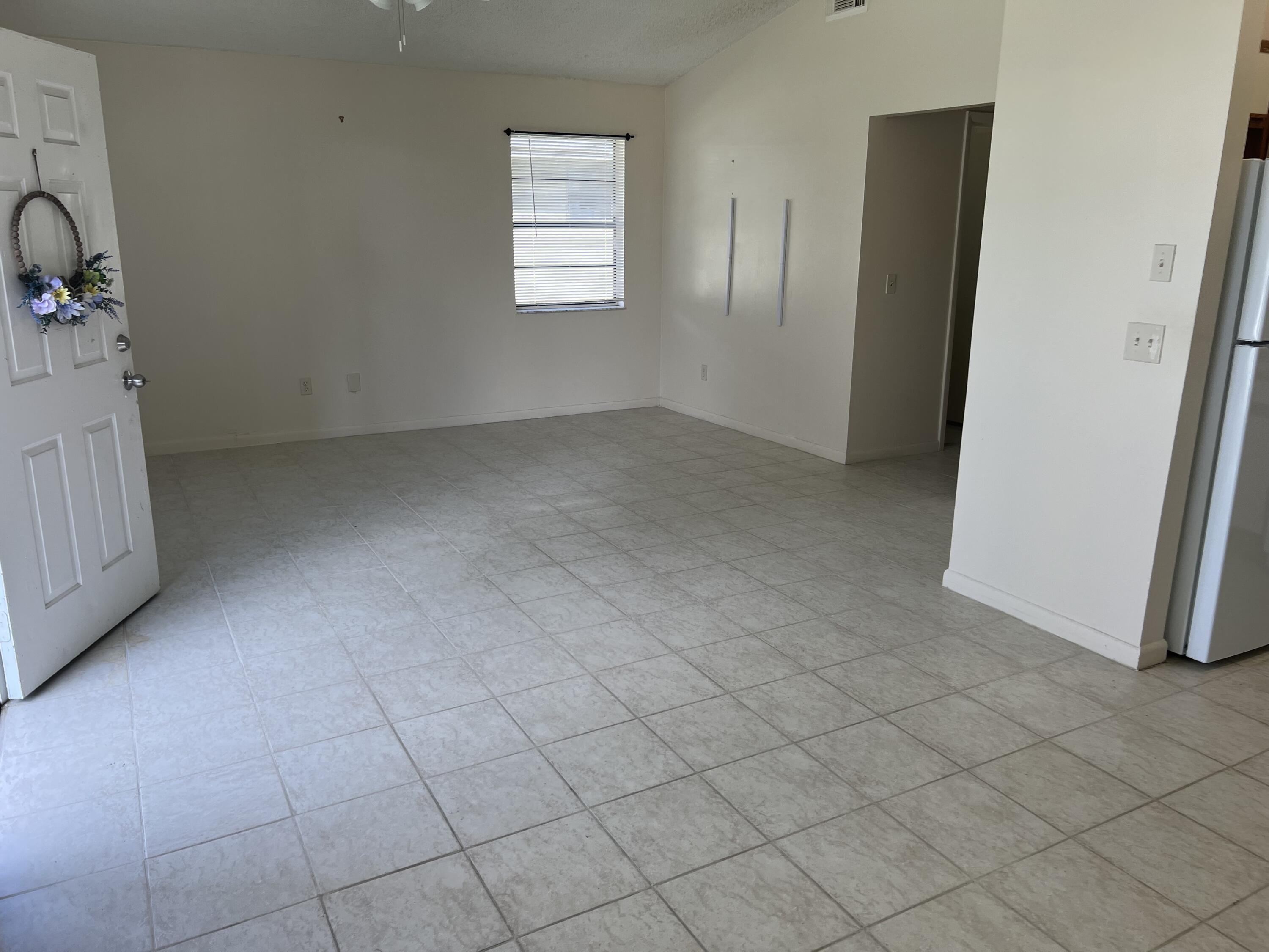 5879 SE Wilsie Drive