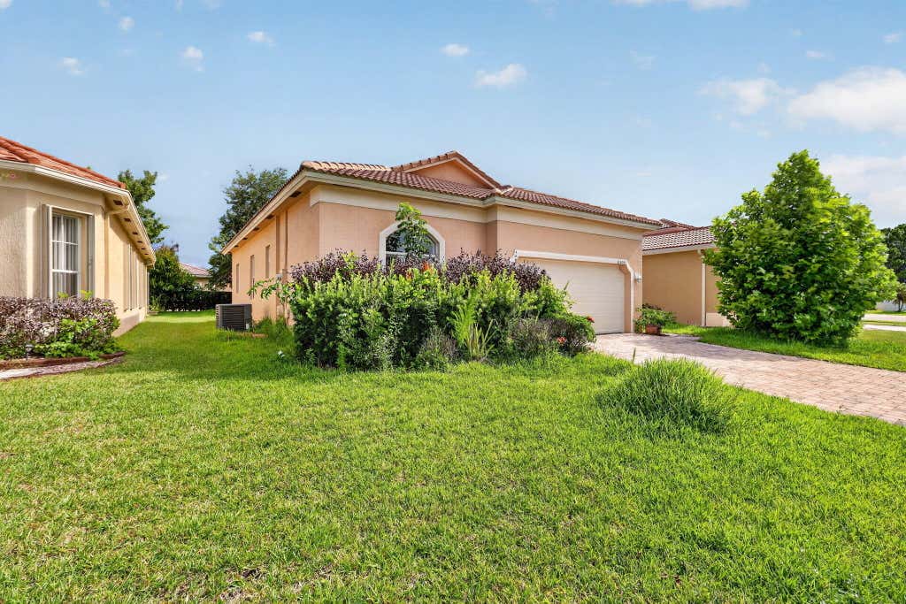 Photo of 6305 SPRING LAKE Terrace, Fort Pierce, FL 34951 (MLS # B26061971)