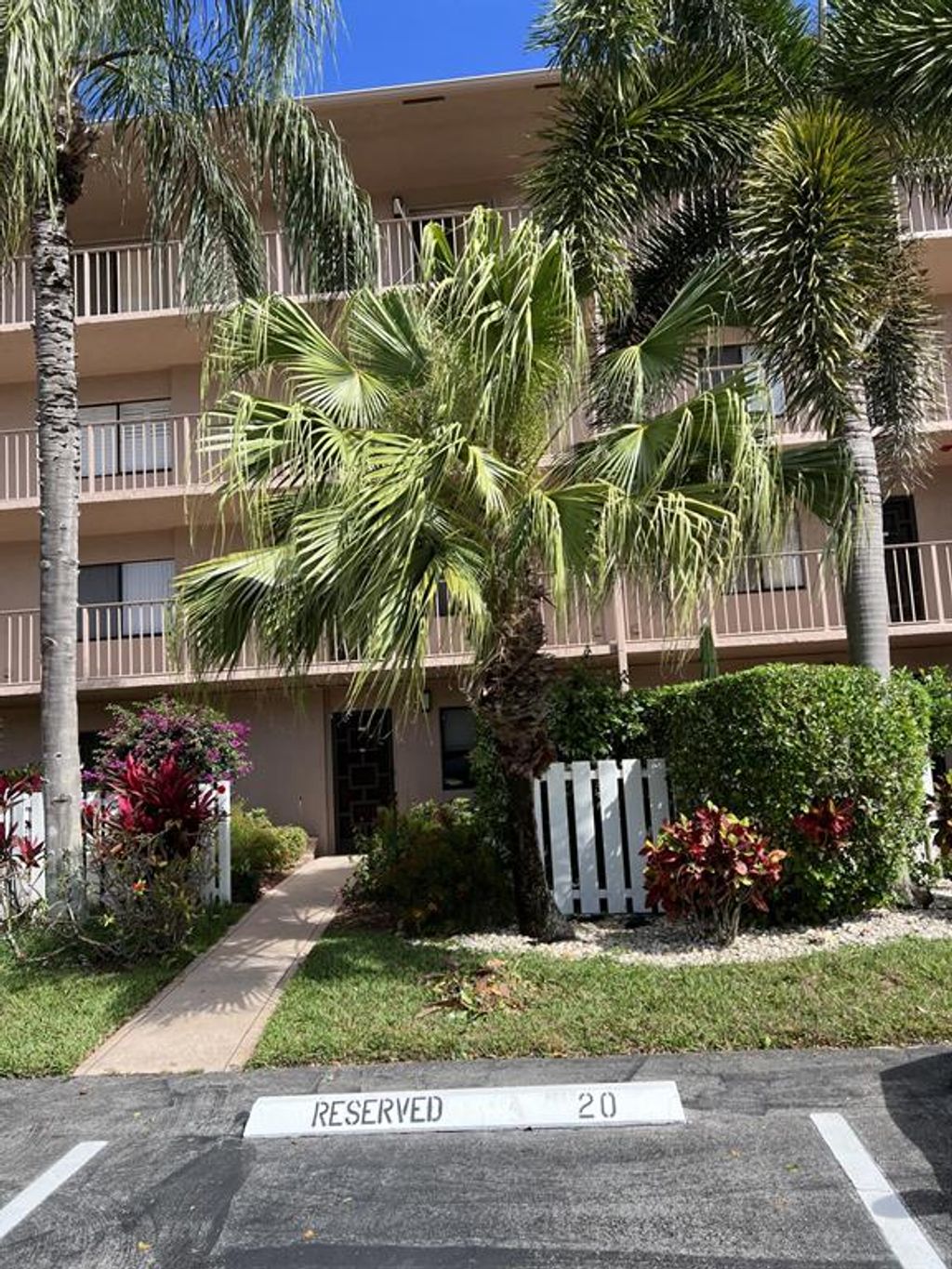 Photo of 7301 Amberly Lane #107, Delray Beach, FL 33446 (MLS # R10785756)